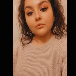 Meet your Posher, Catalina